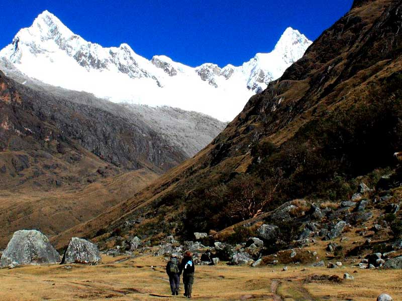 Trekking Huayhuash y Climbing Pumarinri - Diablo Mudo