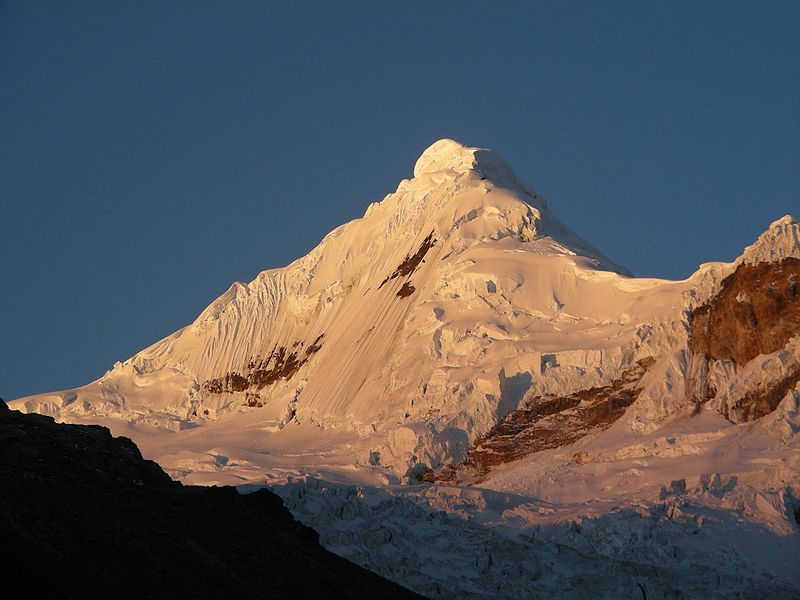 Climbing Nevado Tocllaraju