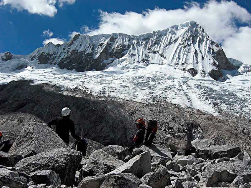 Climbing Nevado Maparaju