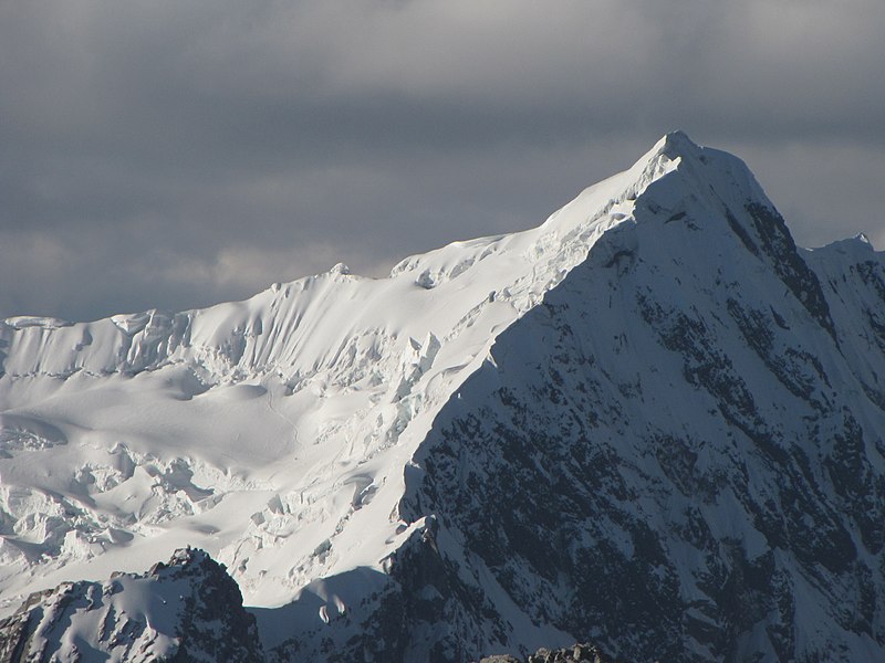 Climbing Nevado Yanapaccha